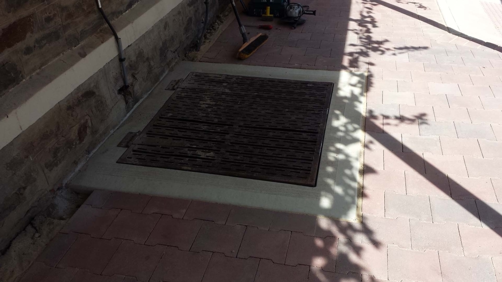 Light Regional Council concreting after